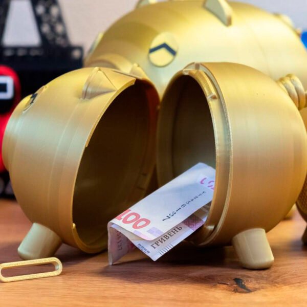 Golden Piggy Bank from "Squid Game" - Image 6